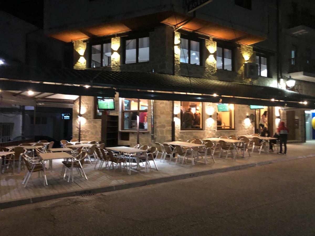 Hotel Tres Estrellas Casa Maribona Gela El Puente  Exterior foto